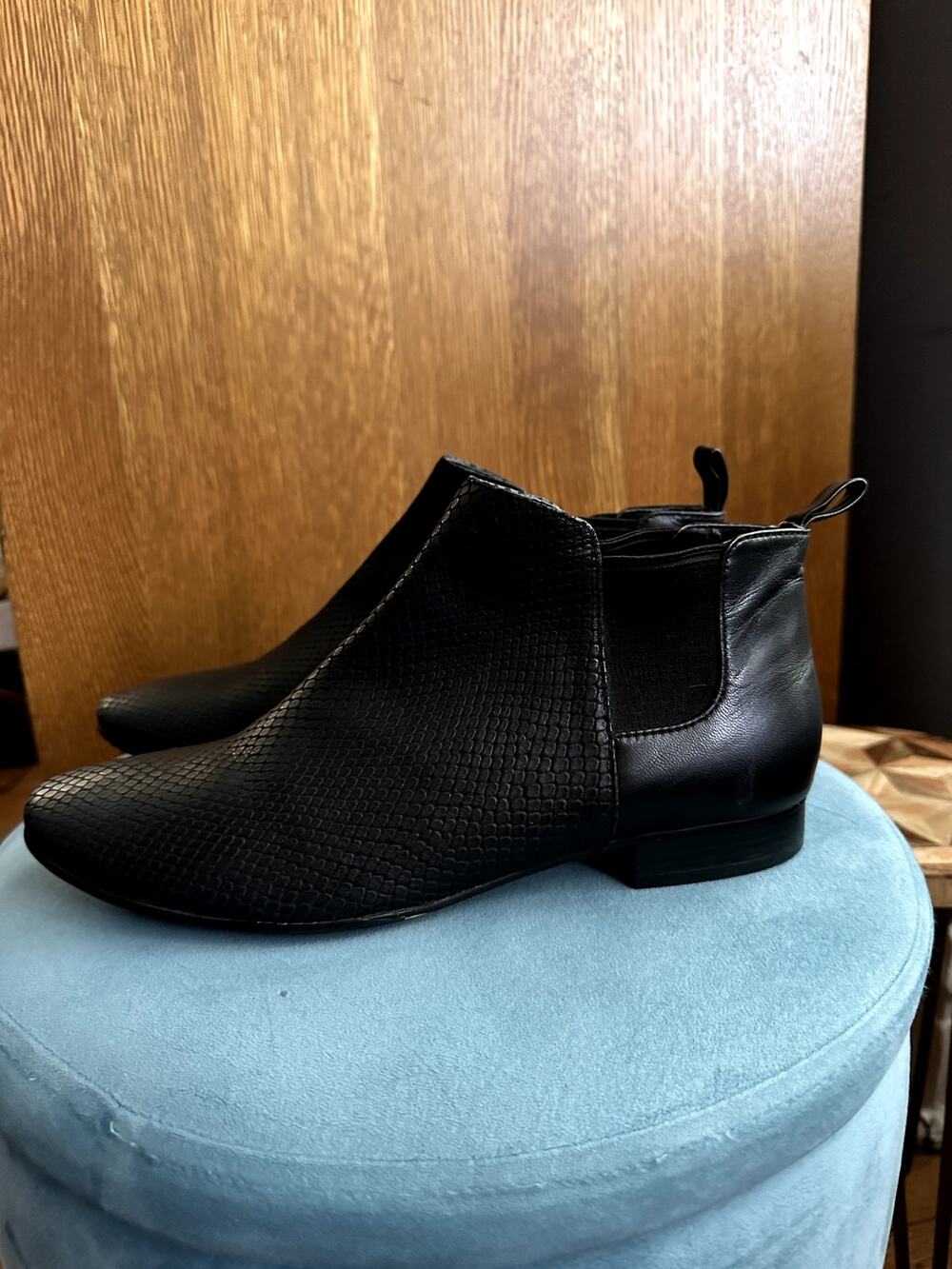 COLE HAAN Grand OS Women's Black Leather Textured Booties | Size 9.5
